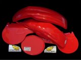 1980 CR250 Plastic fender kit in red, incl. front number  plate and decals.